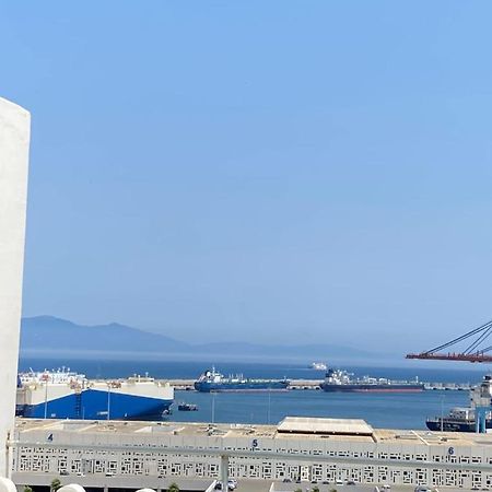 Appartement A Ksar Sghir En Face Du Terminal Passagers De Ferry Port Tanger Med Εξωτερικό φωτογραφία