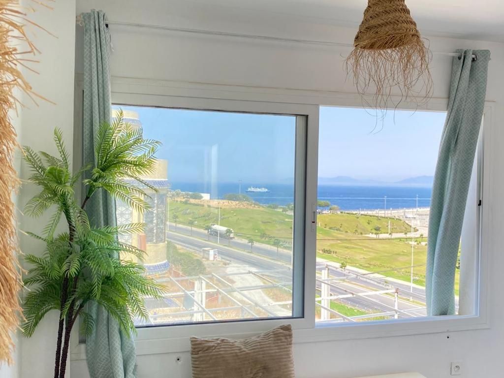 Appartement A Ksar Sghir En Face Du Terminal Passagers De Ferry Port Tanger Med Εξωτερικό φωτογραφία